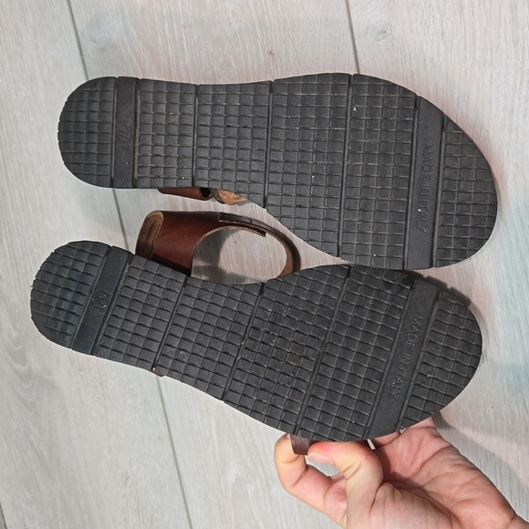 Sundance Leather Toe Loop Platform Buckle Sandals sz 37 / 6.5 - Picture 12 of 13